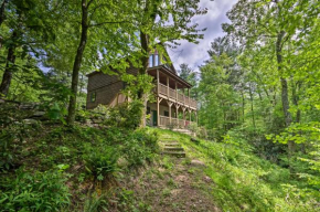 Cabin with 22 Acres and Patio - 3 Mi to Blowing Rock